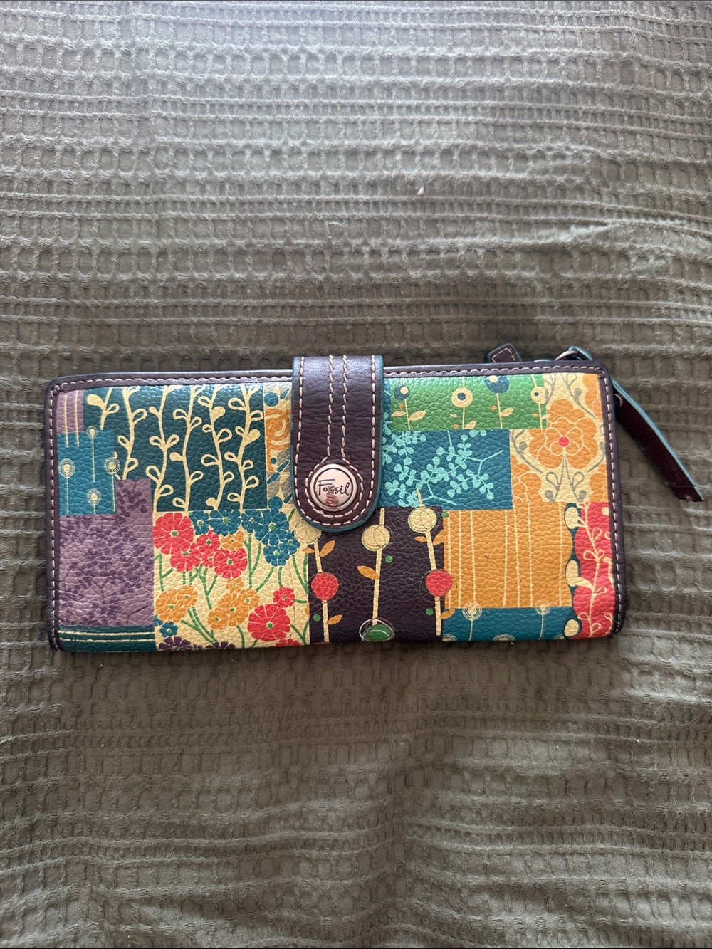 Fossil Floral Patchwork Leather Zip Around Wallet (Vintage)